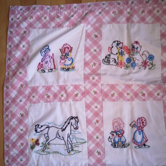 Handmade 35"x 48" Baby Quilt w/ Embroidered Squares Nursery Rhymes Pink & White - Picture 8 of 10